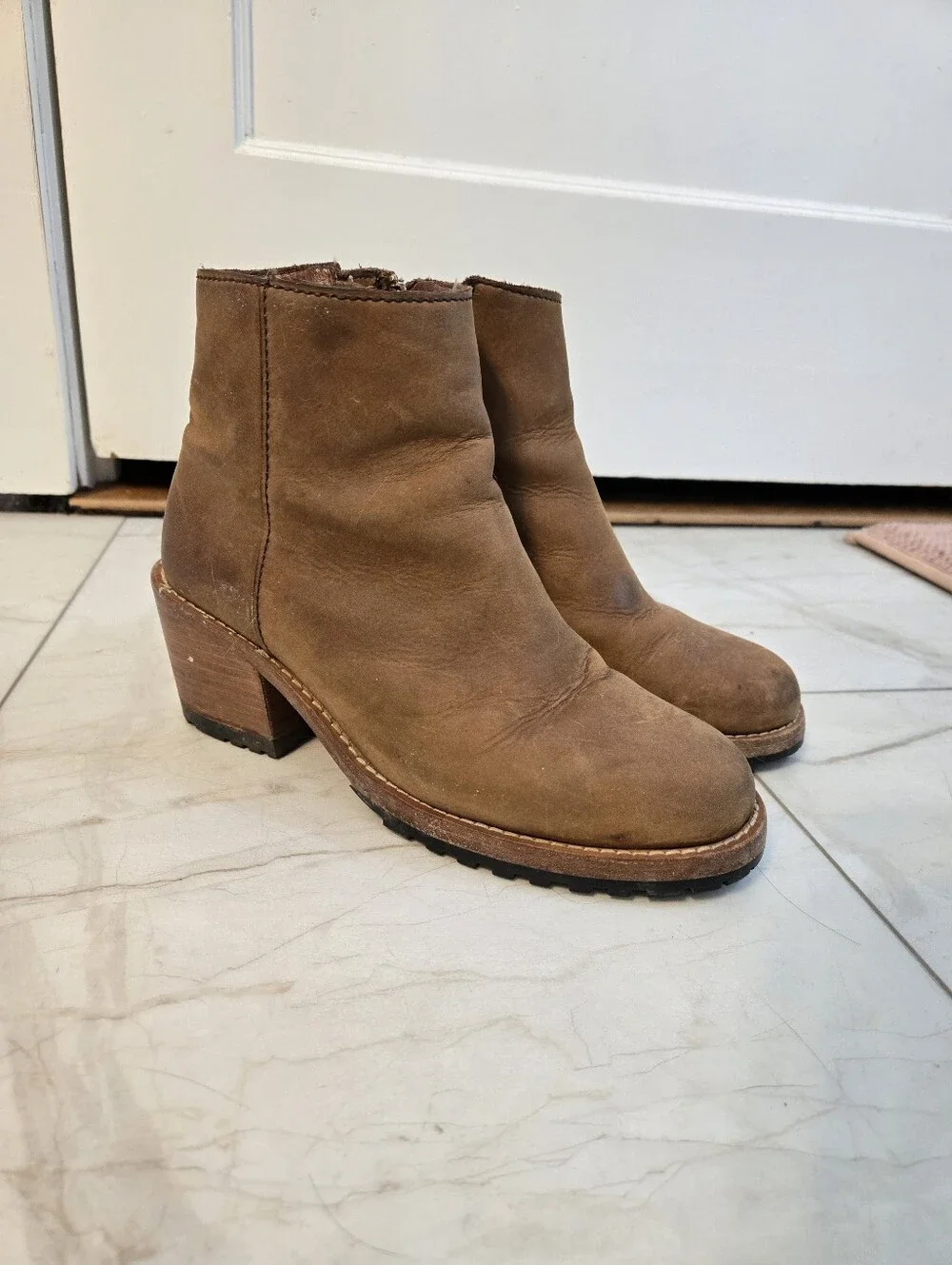 Patina Footwear Chelsea Ankle Boot In Canyon